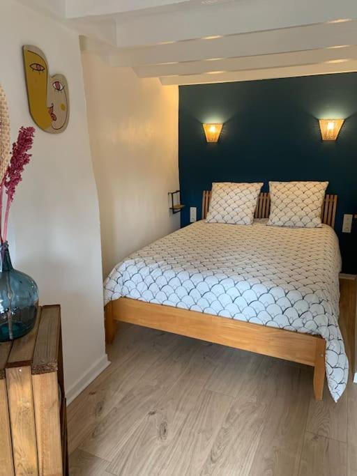 Agreable Maison De Ville Avec Cour Privative Au Coeur Du Chablisien Maligny Exteriör bild